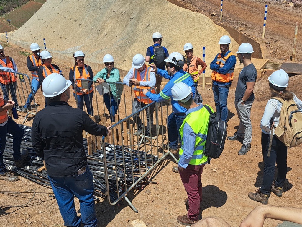ingeniero-registro-geotecnia