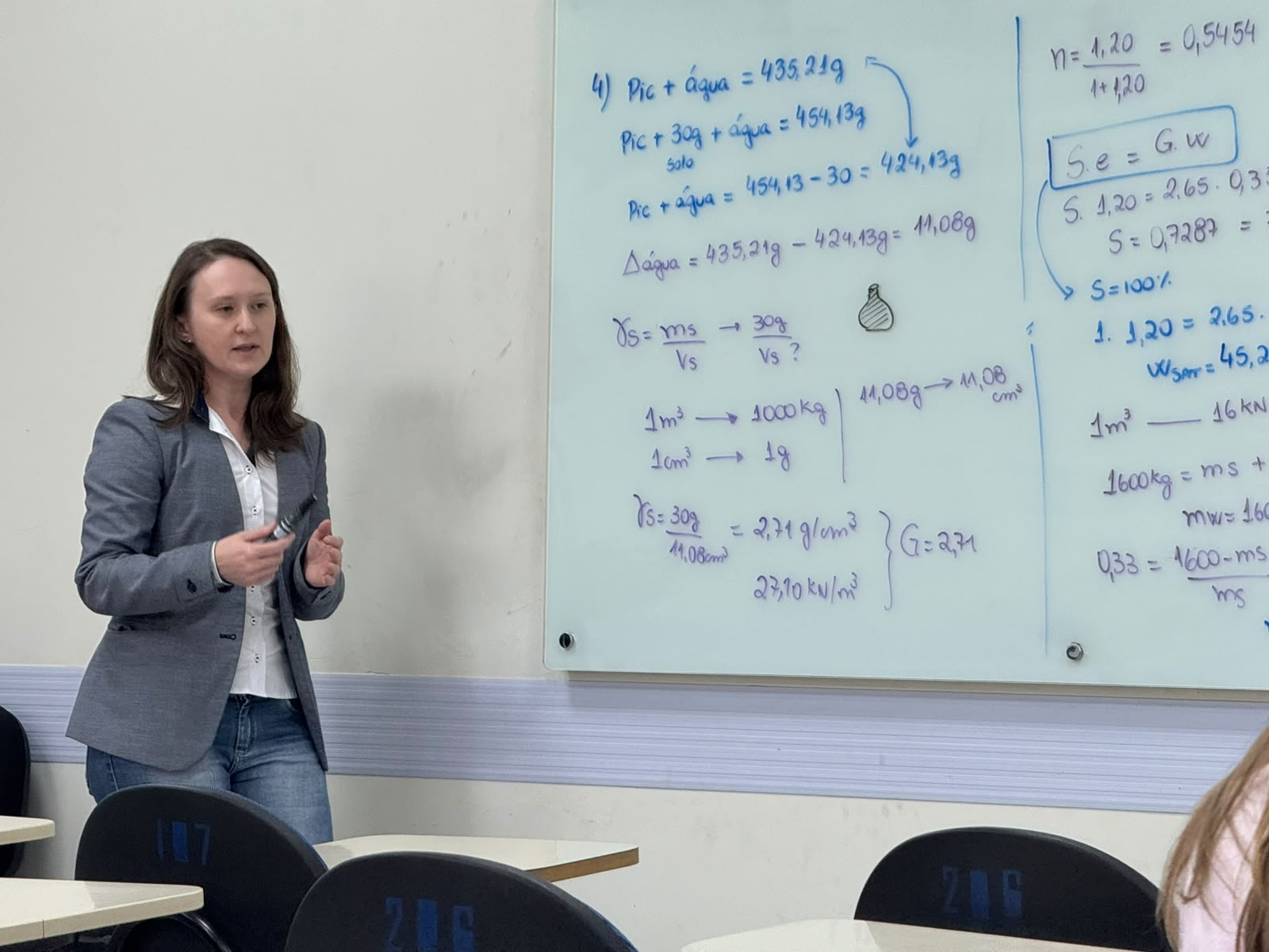 professora Helena Paula Nierwinski